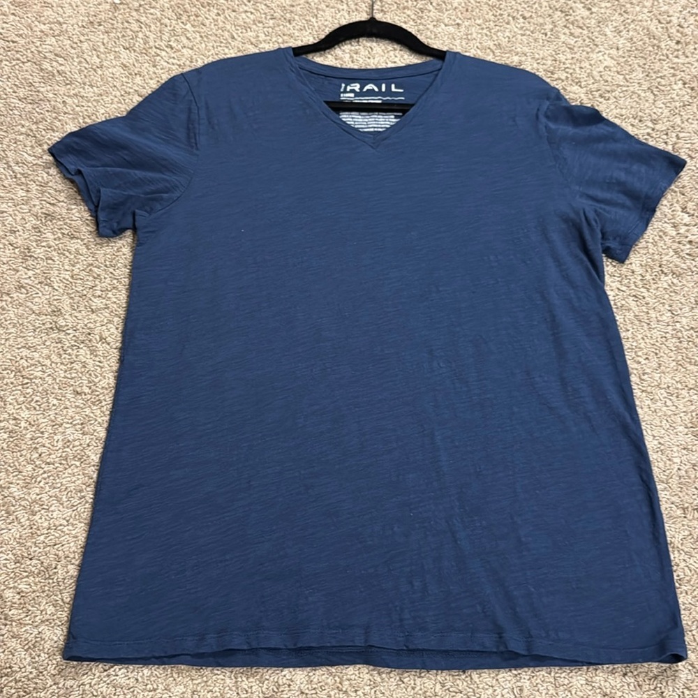 17. The rail Men's Blue‎ V-Neck Shirt (XL)